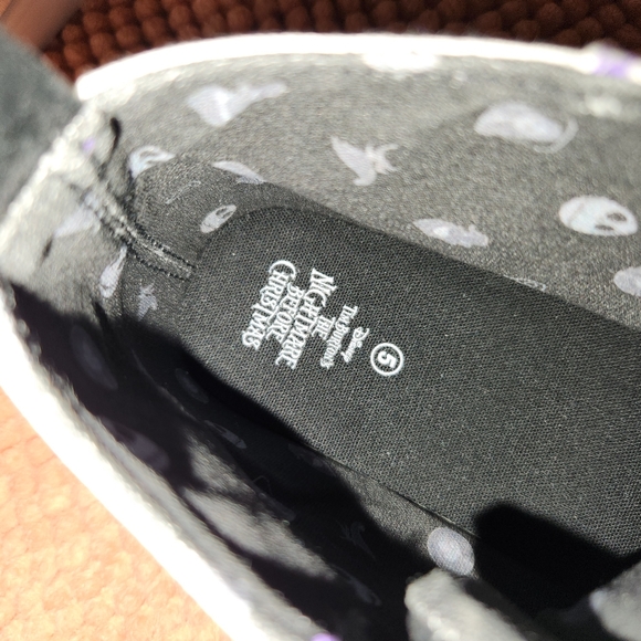 Disney Ground UP The Nightmare Before Christmas High-Tops - Picture 12 of 12